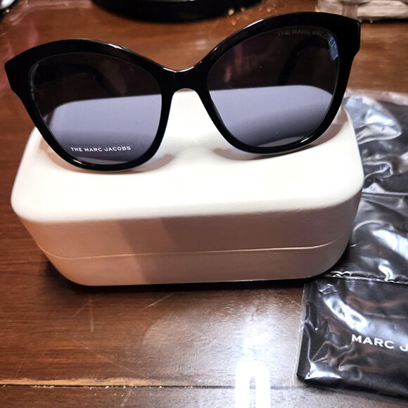 Marc Jacobs Sunglasses 554/S Black - NEW - Full Inclusion